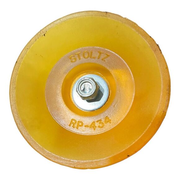 NWT STOLTZ Marine Hourglass Bow Stop Trailer Assembly Amber Size 4" Non Marking - Picture 3 of 5